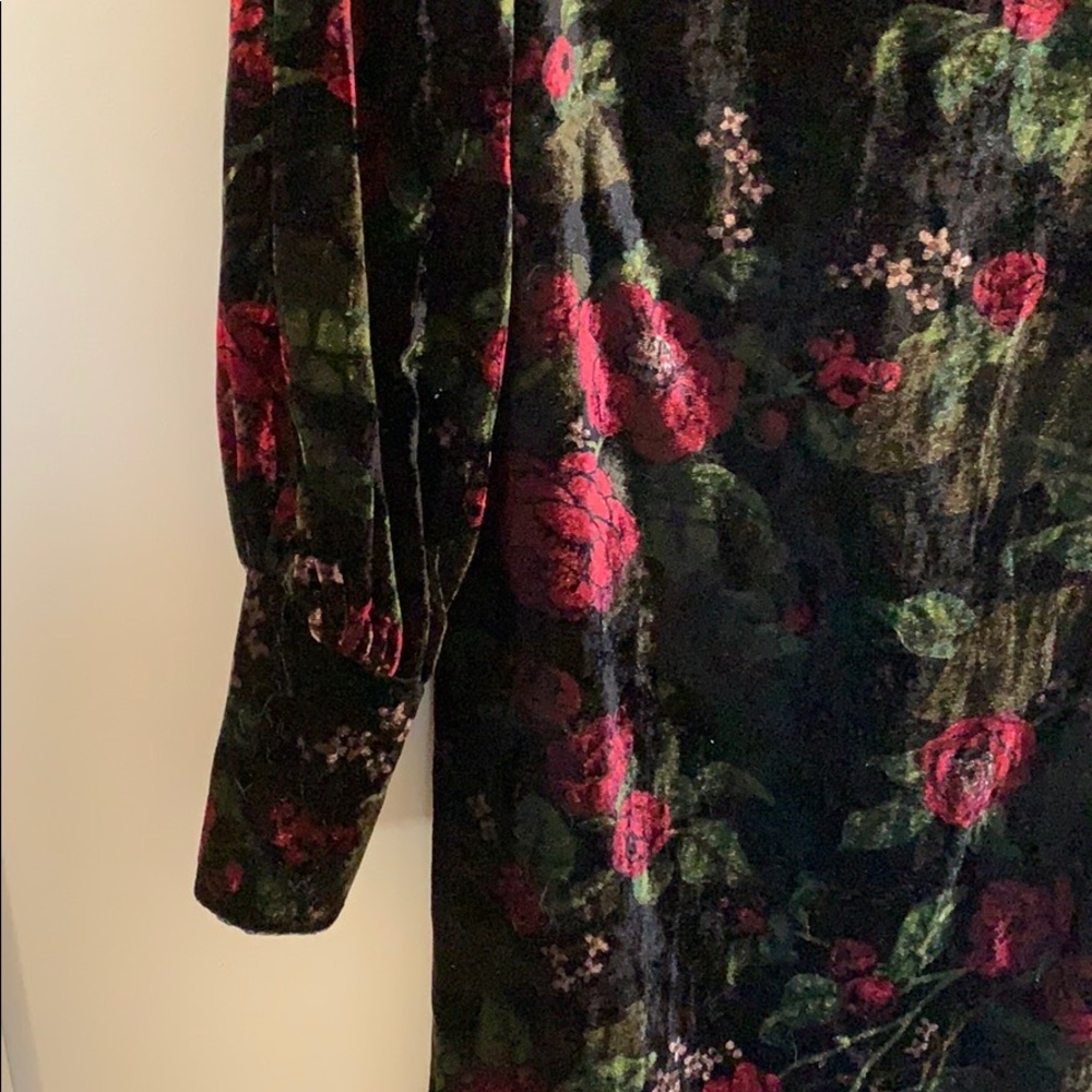 Dress - Picture 3 of 5